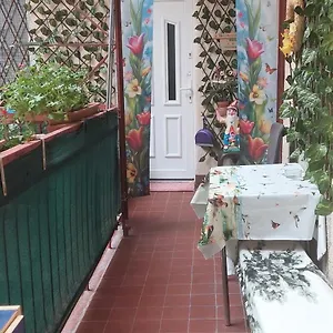 valentina-guesthouse.inbudapesthotels.com/