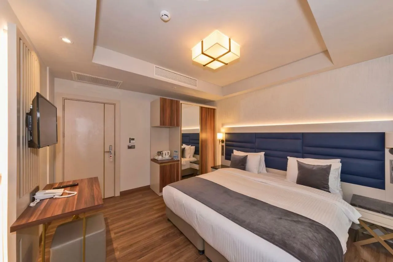 Golden Royal Hotel & Spa Istambul 4*,